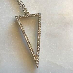 NWOT Get Gem Delicate Triangle gold necklace